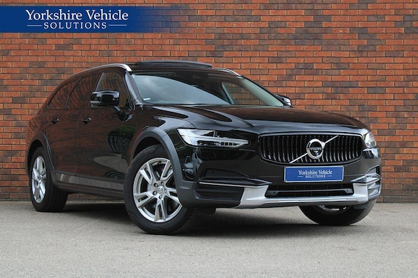 Used Volvo V90 Cross Country 2019 for sale - 73226084: Photo 1