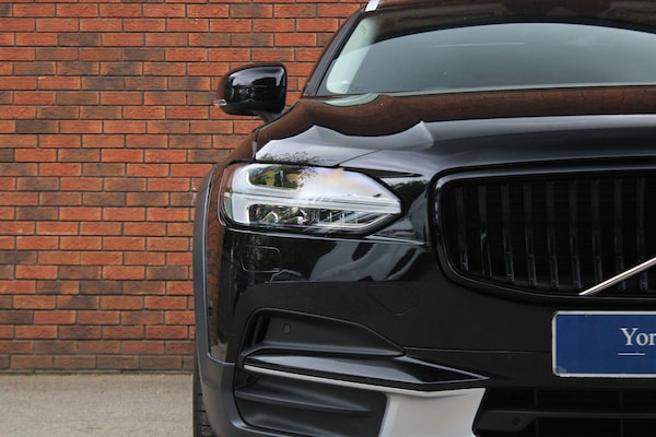 Used Volvo V90 Cross Country 2019 for sale - 73226084: Photo 40