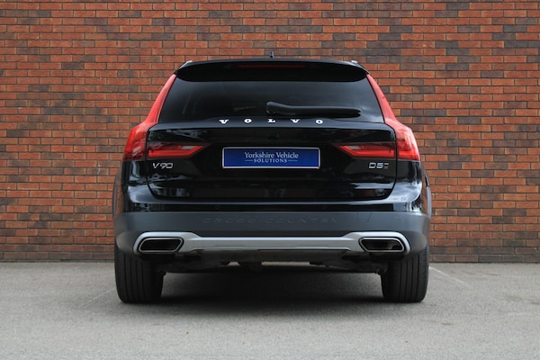 Used Volvo V90 Cross Country 2019 for sale - 73226084: Photo 43