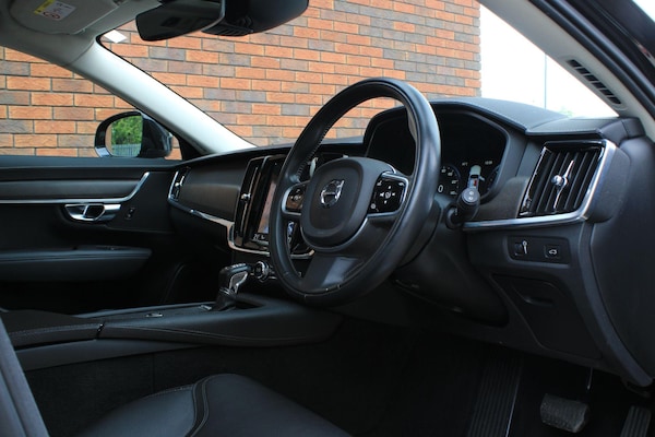 Used Volvo V90 Cross Country 2019 for sale - 73226084: Photo 8