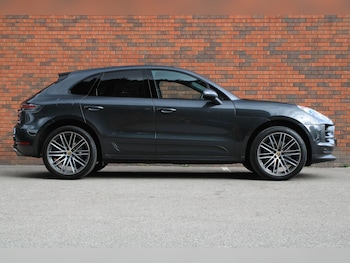Used Porsche Macan 2020 for sale - 75494203: Photo