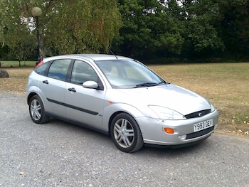 Used Ford Focus 2001 for sale - 79582764: Photo