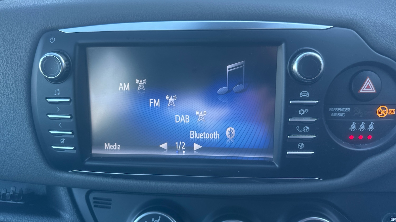 Used Toyota Yaris 2018 for sale - 77115794: Photo 12