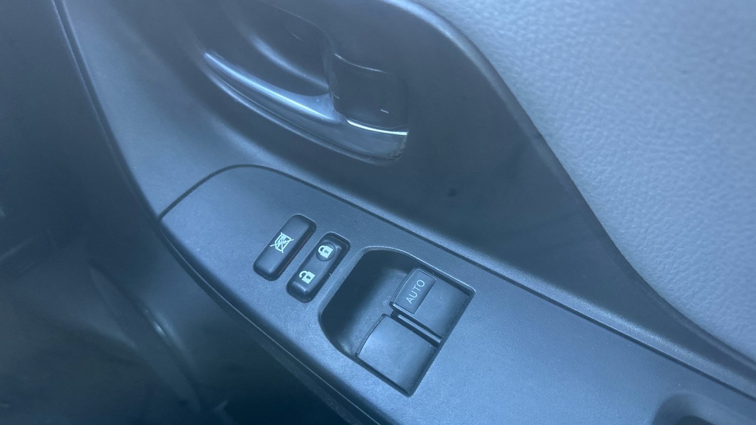 Used Toyota Yaris 2018 for sale - 77115794: Photo 21