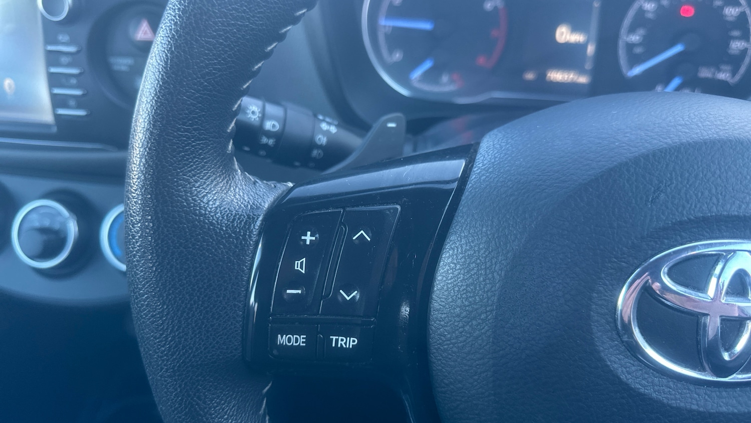 Used Toyota Yaris 2018 for sale - 77115794: Photo 24