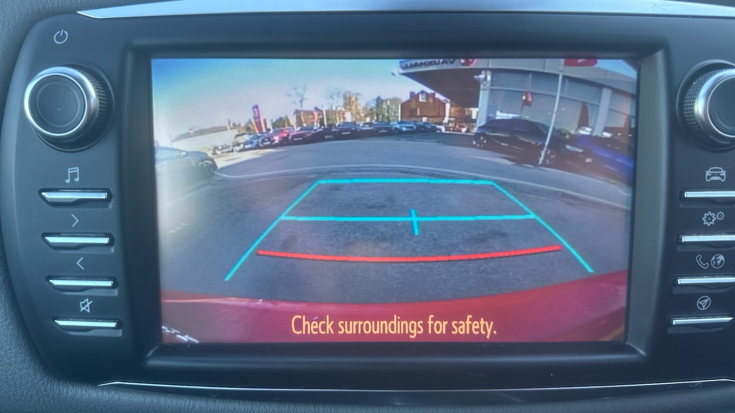 Used Toyota Yaris 2018 for sale - 77115794: Photo 30