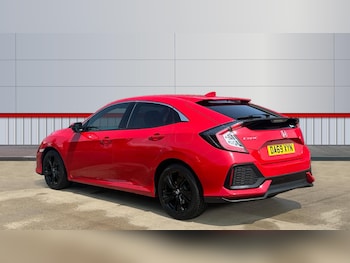 Used Honda Civic 2019 for sale - 76222145: Photo 2