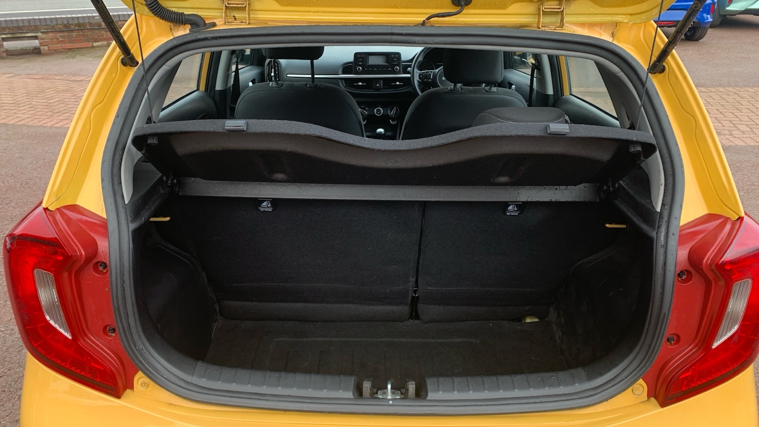 Used Kia Picanto 2023 for sale - 77446995: Photo 4