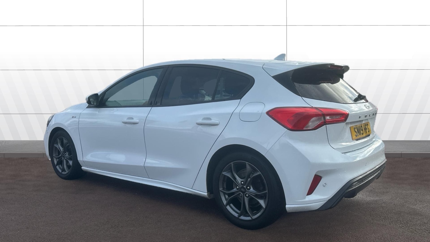 Used Ford Focus 2019 for sale - 76699172: Photo 2