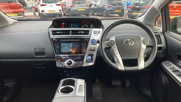 Used Toyota Prius+ 2019 for sale - 76205427: Photo 10