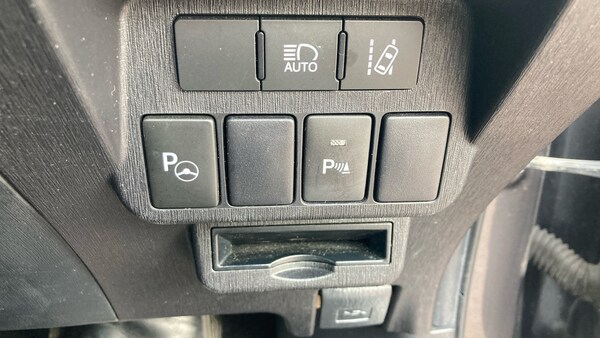 Used Toyota Prius+ 2019 for sale - 76205427: Photo 26