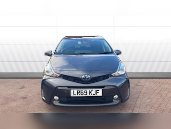 Used Toyota Prius+ 2019 for sale - 76205427: Photo 3