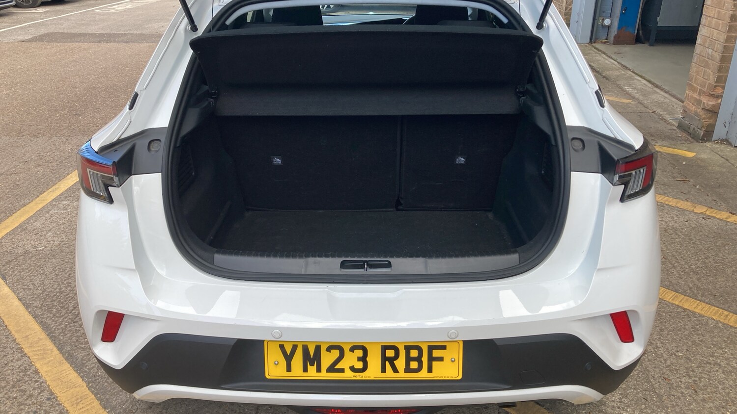 Used Vauxhall Mokka 2023 for sale - 76101959: Photo 4