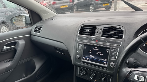 Used Volkswagen Polo 2017 for sale - 76207683: Photo 14