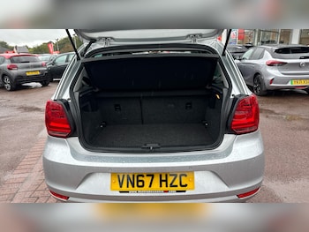 Used Volkswagen Polo 2017 for sale - 76207683: Photo 4