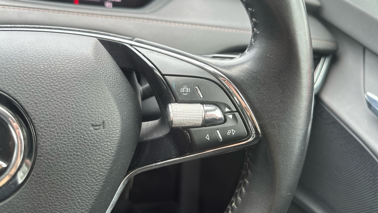 Used Skoda Enyaq 2022 for sale - 76737923: Photo 22