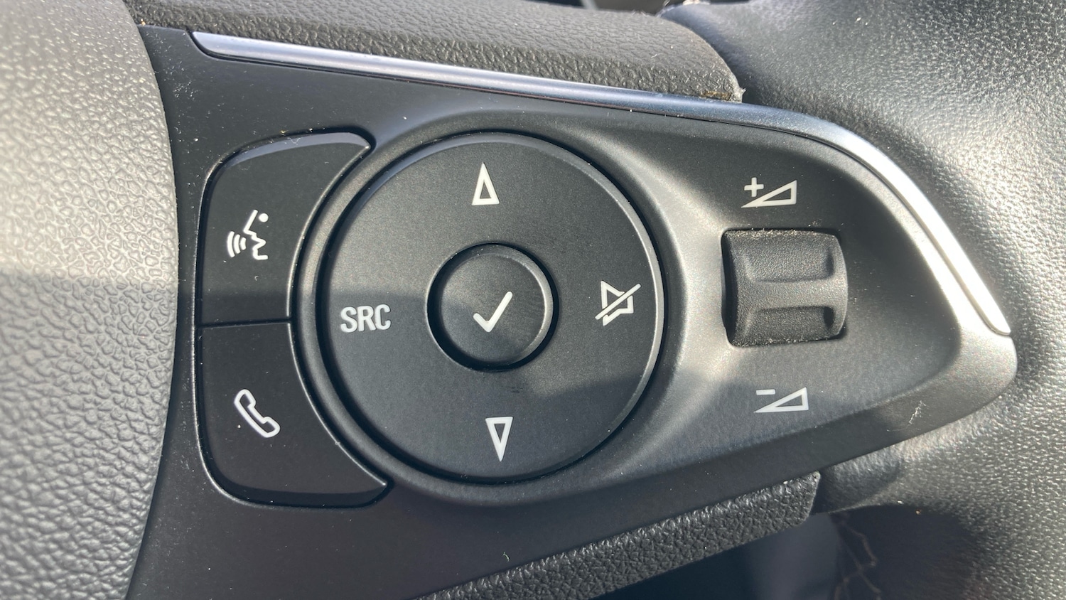 Used Vauxhall Mokka 2022 for sale - 77803076: Photo 30