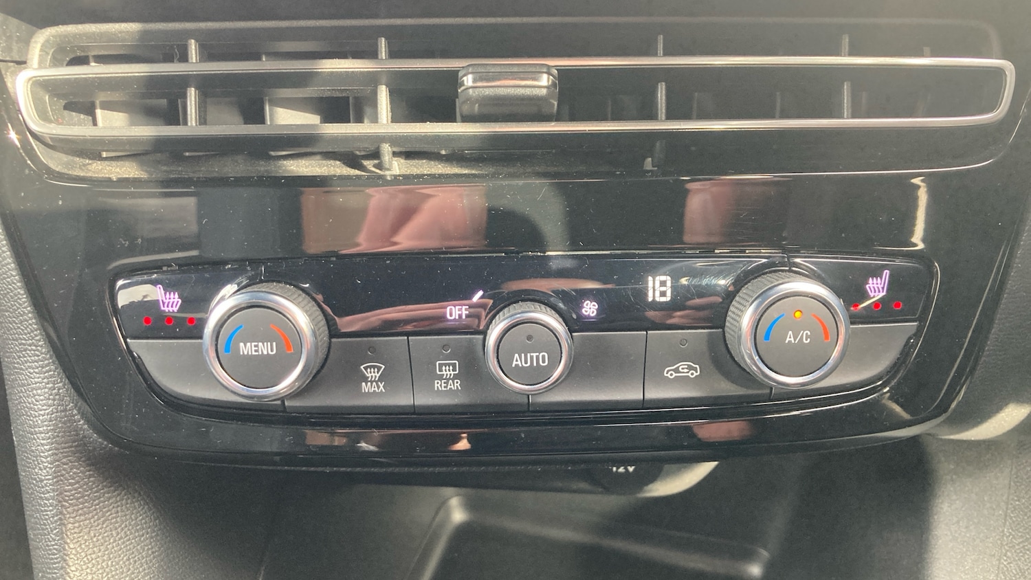 Used Vauxhall Mokka 2022 for sale - 77803076: Photo 31