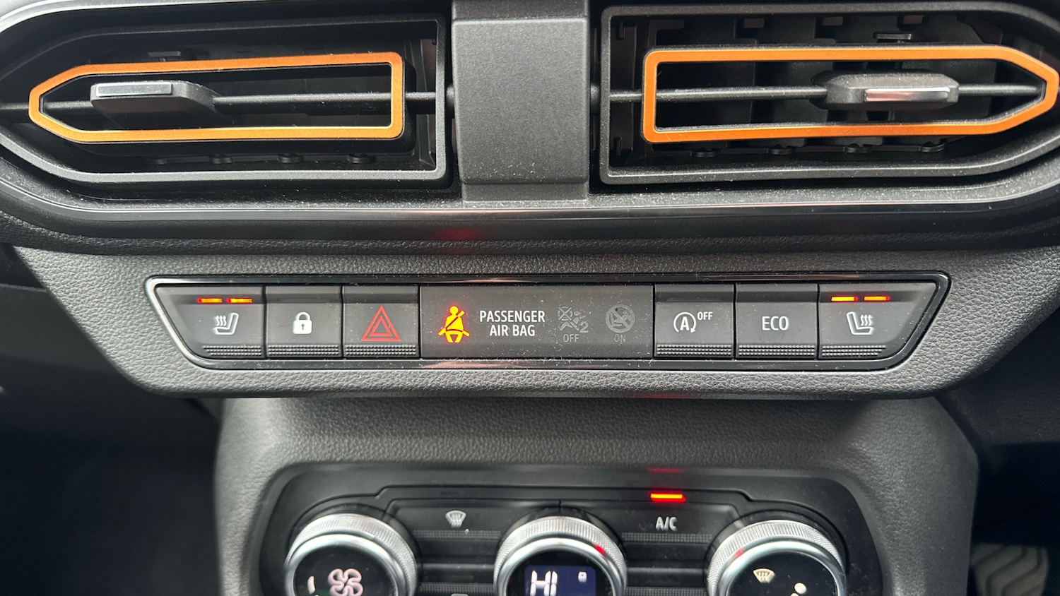 Used Dacia Sandero Stepway 2022 for sale - 77690596: Photo 28