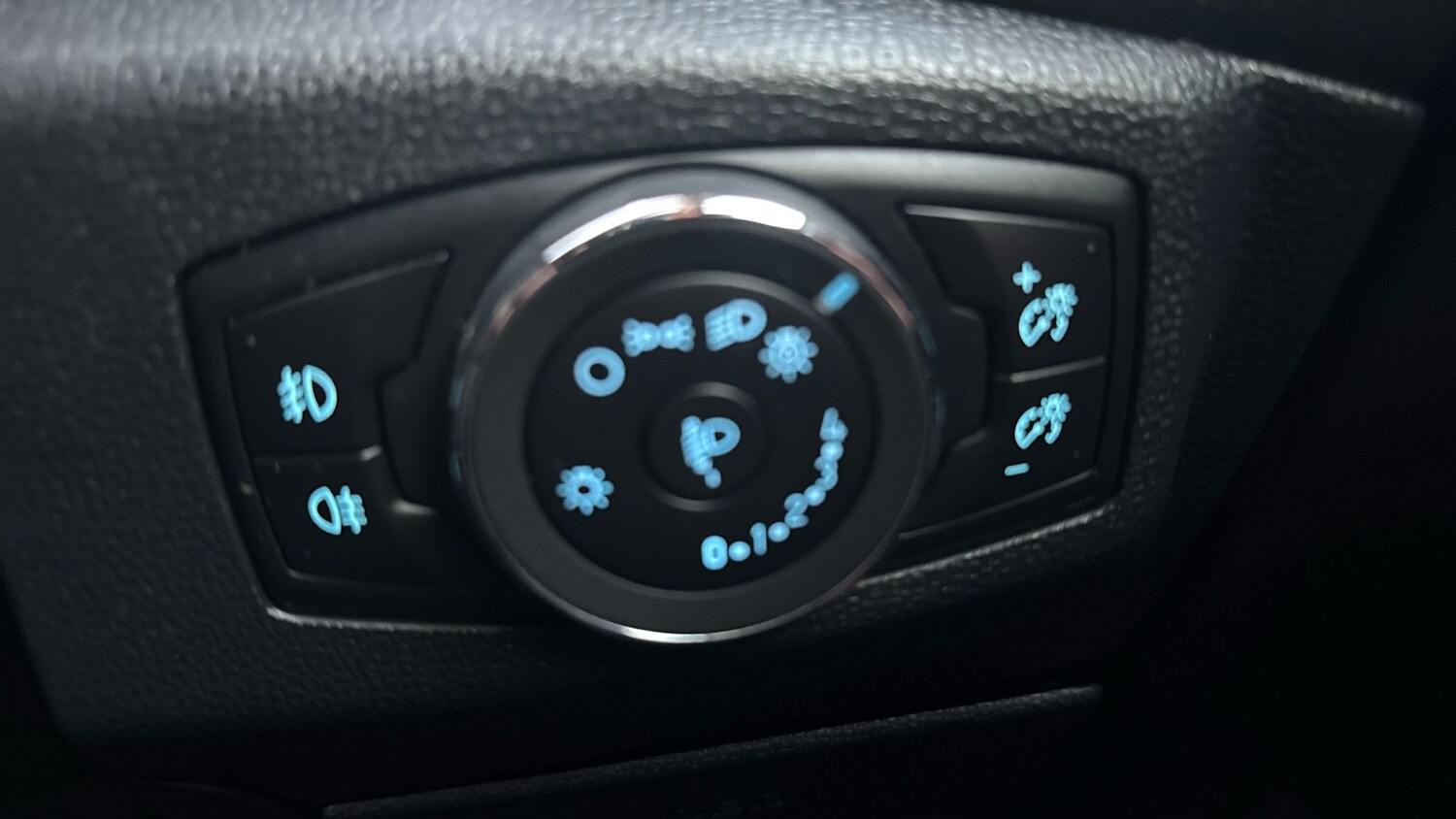 Used Ford Ecosport 2022 for sale - 76653103: Photo 19