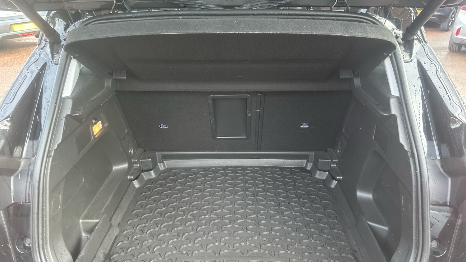 Used Vauxhall Grandland 2022 for sale - 76694197: Photo 4