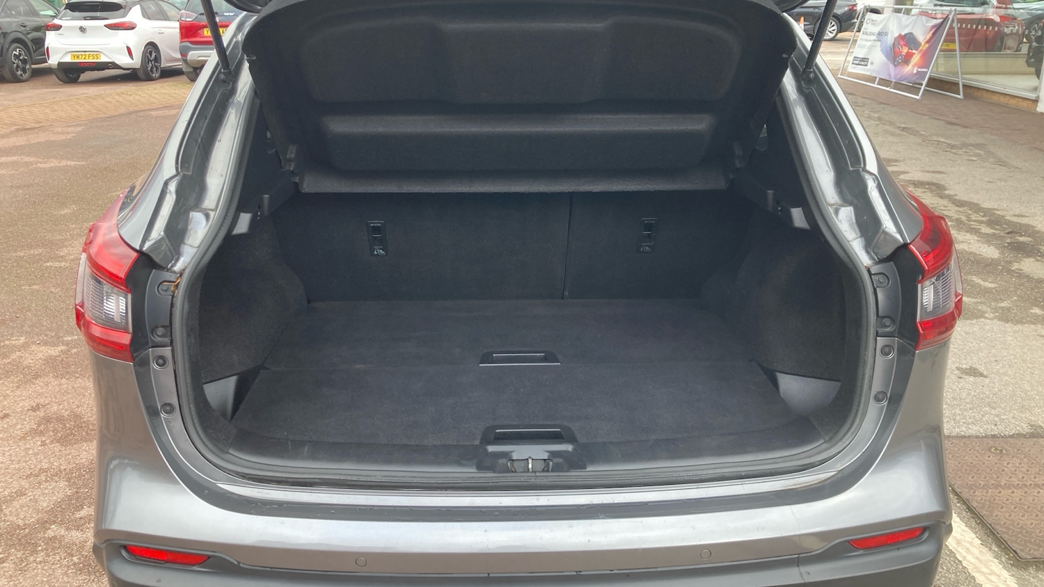 Used Nissan Qashqai 2018 for sale - 76477774: Photo 4