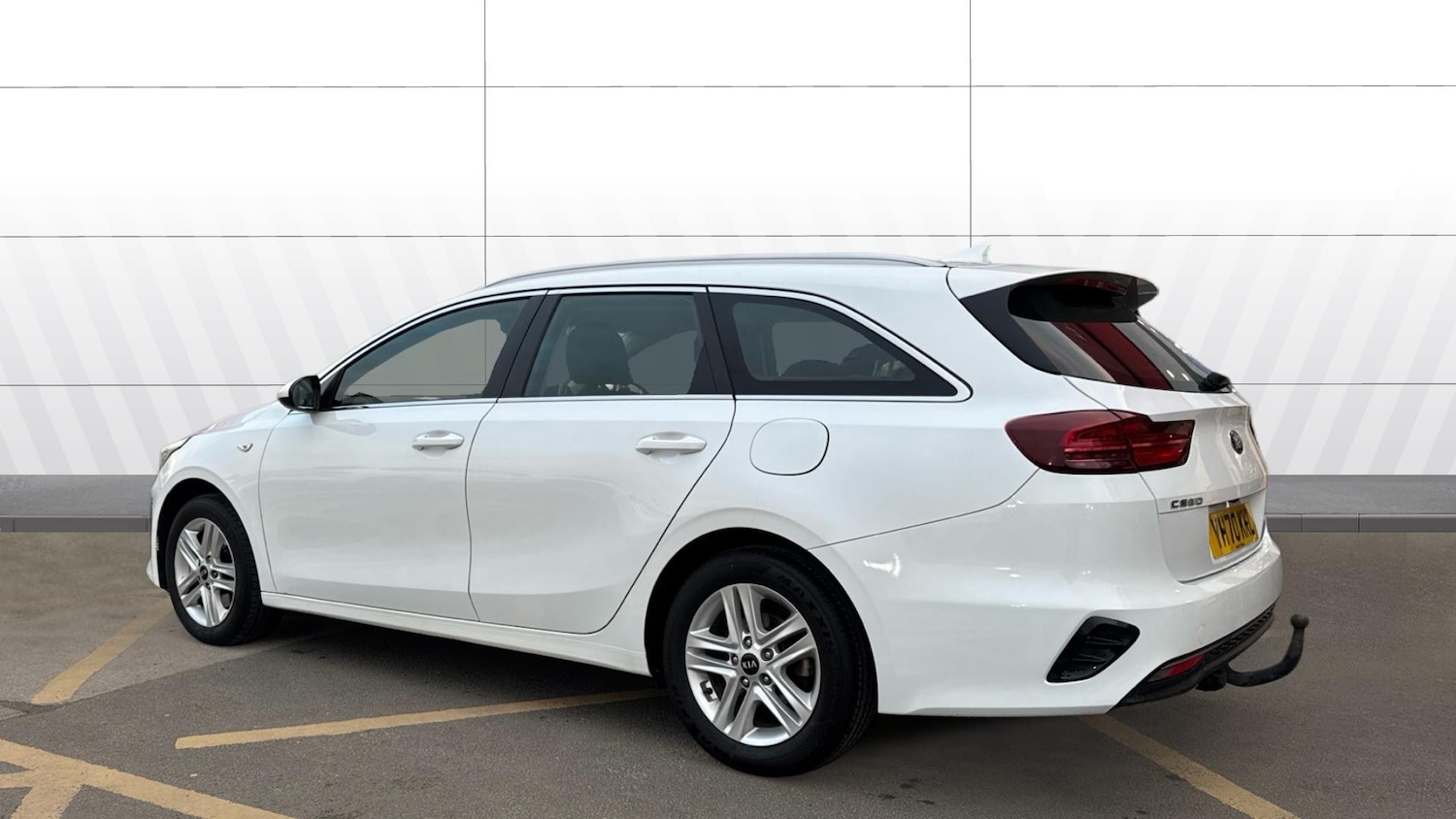 Used Kia Ceed 2020 for sale - 77198791: Photo 2