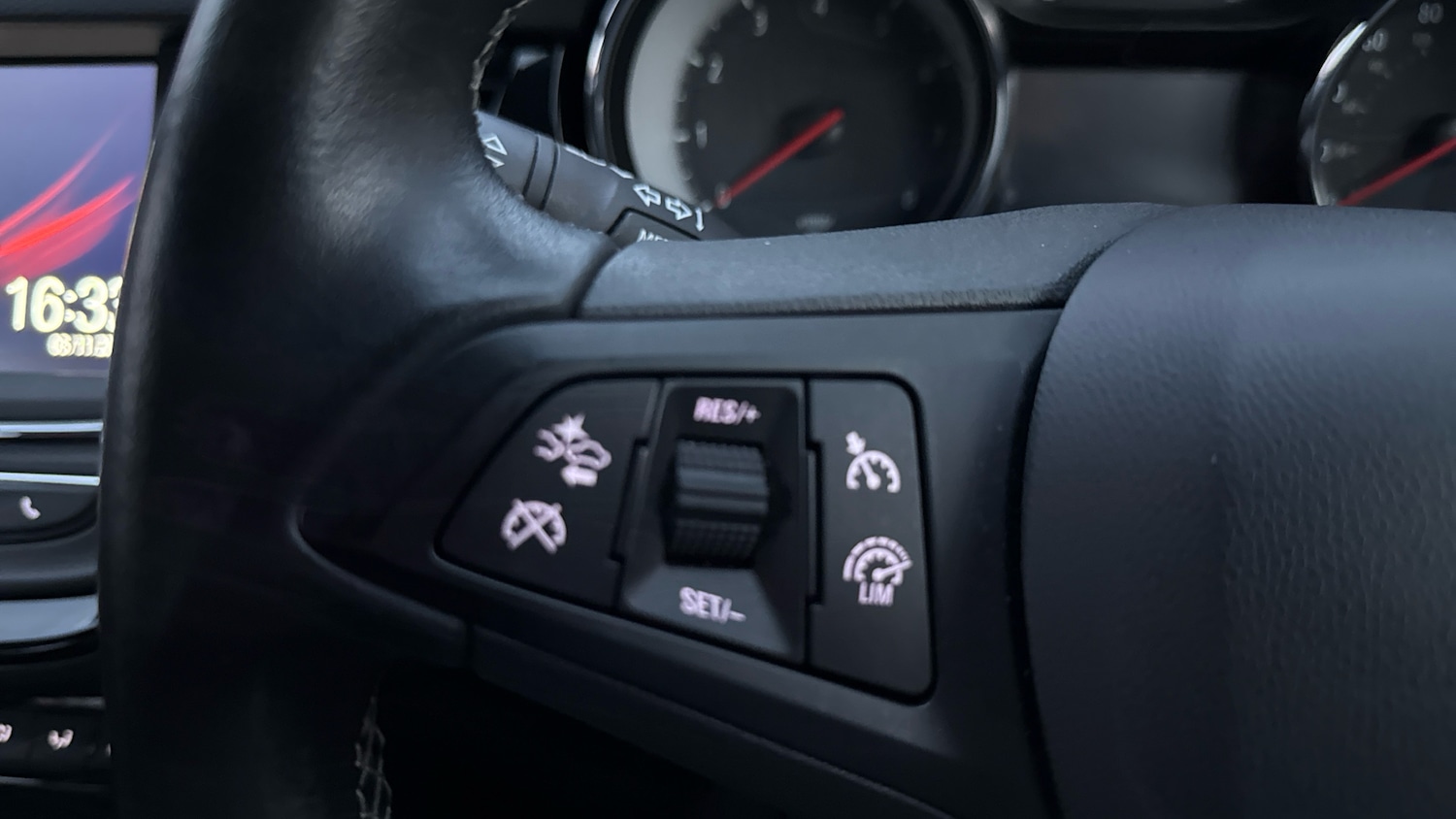 Used Vauxhall Astra 2017 for sale - 76531318: Photo 22