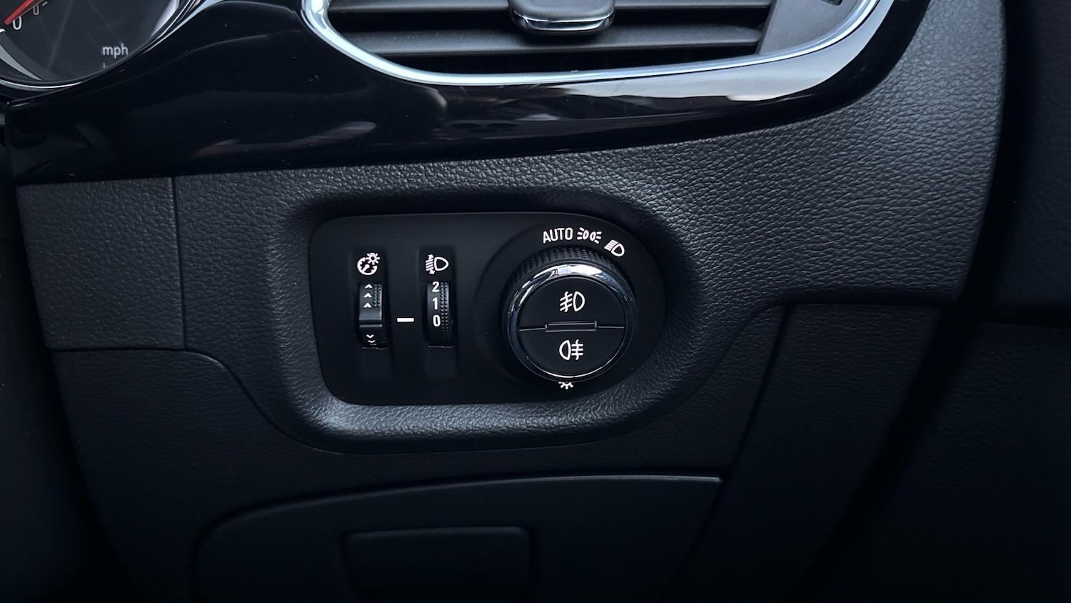 Used Vauxhall Astra 2017 for sale - 76531318: Photo 25