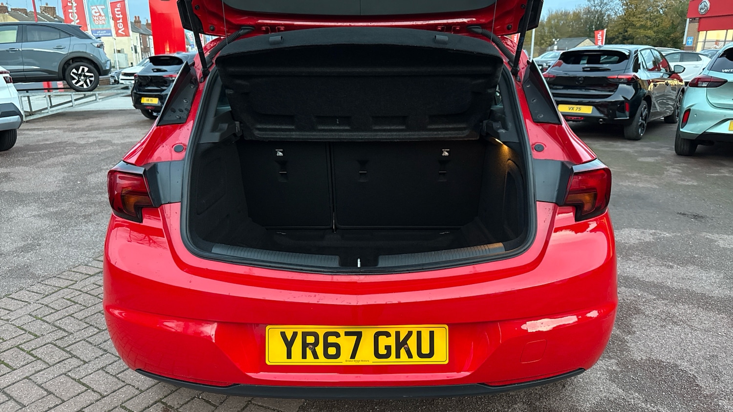 Used Vauxhall Astra 2017 for sale - 76531318: Photo 4