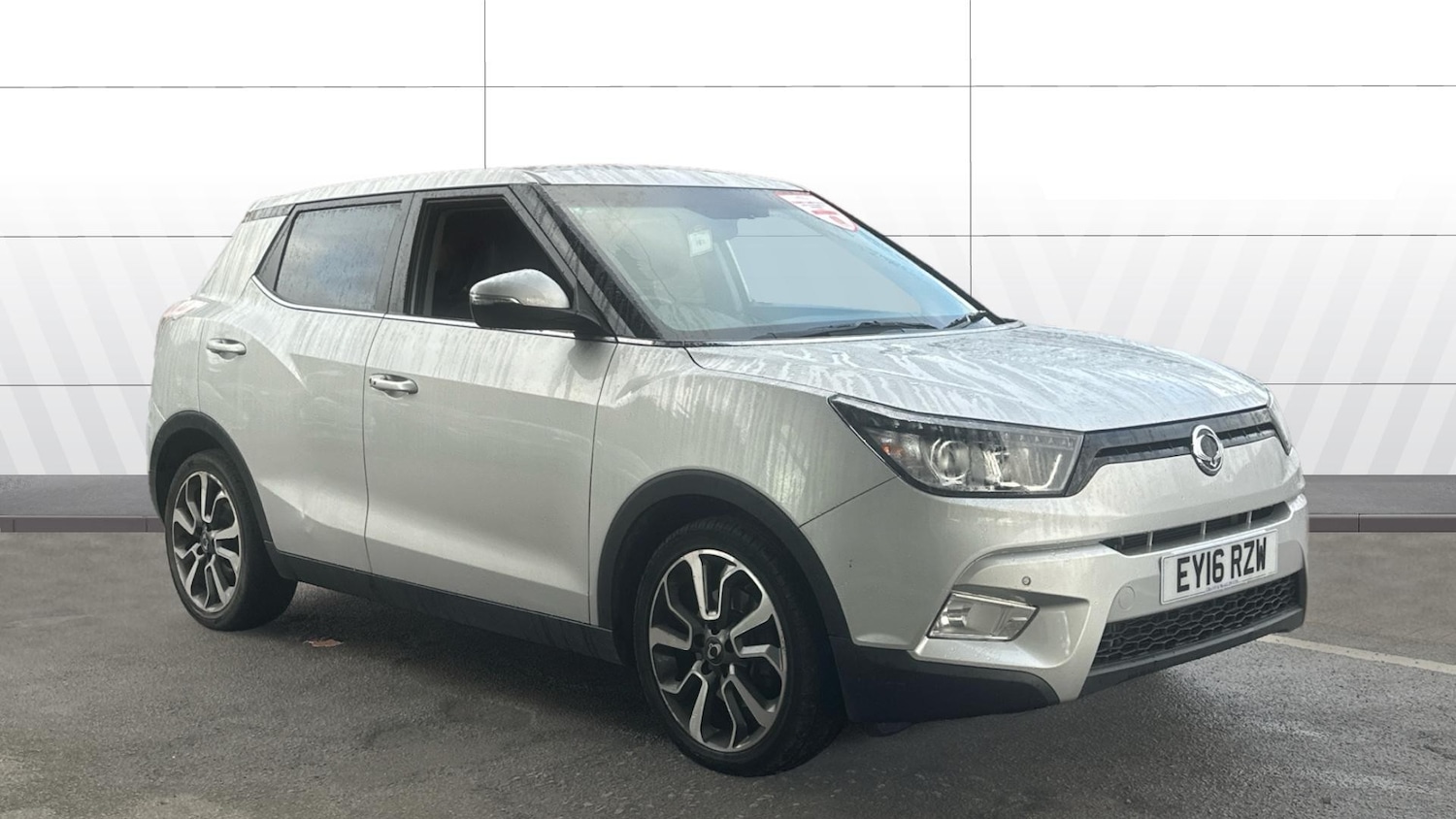 Used Ssangyong Tivoli 2016 for sale - 76664679: Photo 1