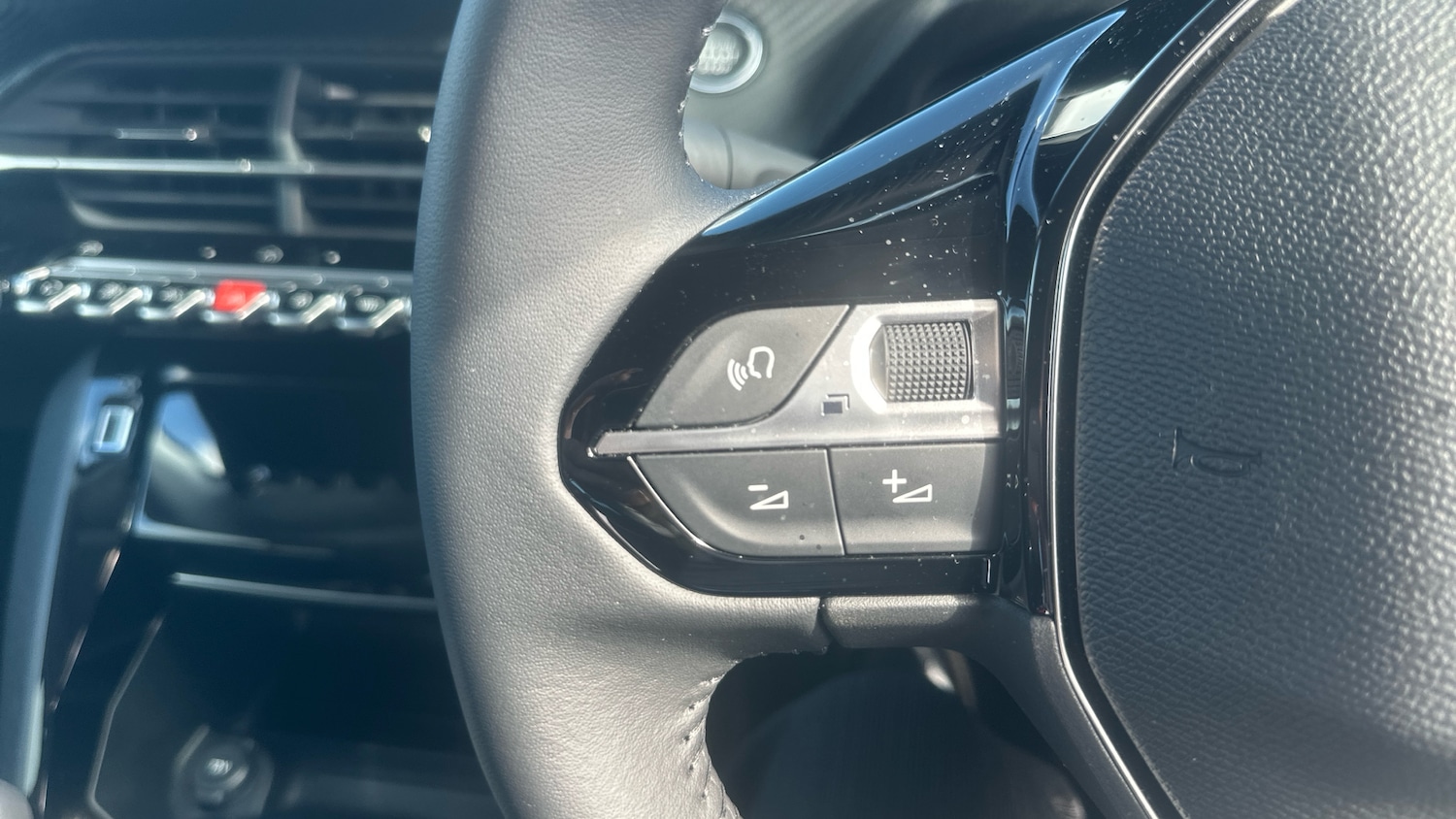 Used Peugeot 208 2025 for sale - 75995105: Photo 29