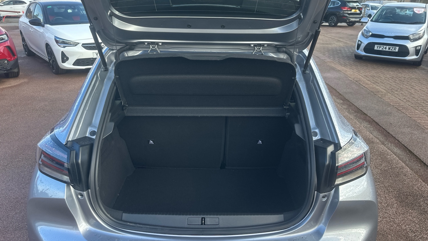 Used Peugeot 208 2025 for sale - 75995105: Photo 4