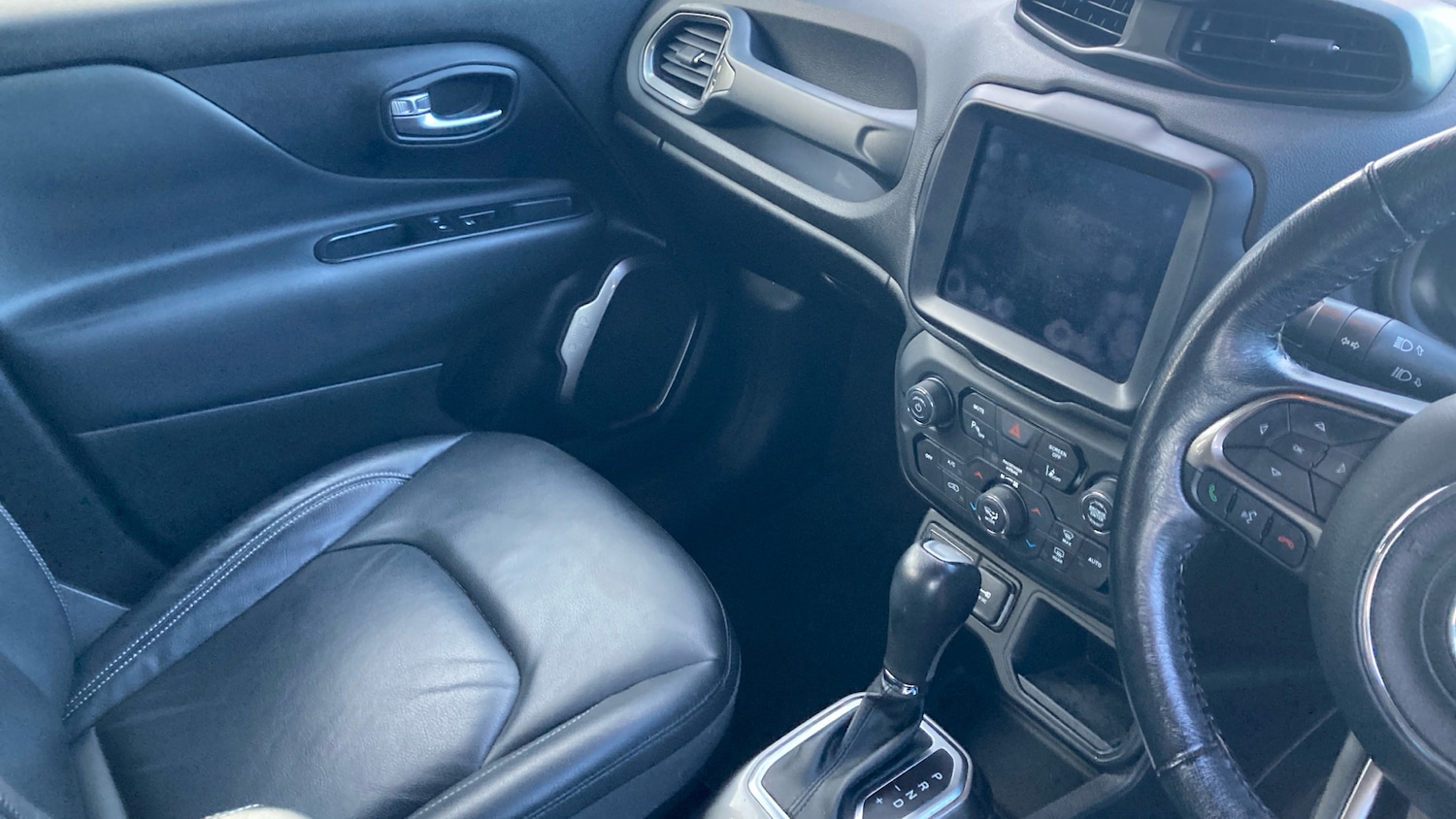 Used Jeep Renegade 2020 for sale - 77931529: Photo 14