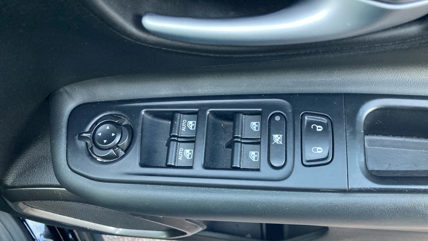 Used Jeep Renegade 2020 for sale - 77931529: Photo 27