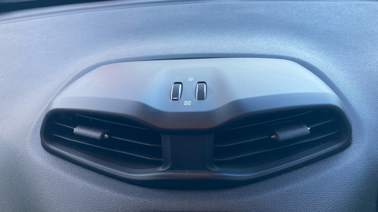 Used Jeep Renegade 2020 for sale - 77931529: Photo 37