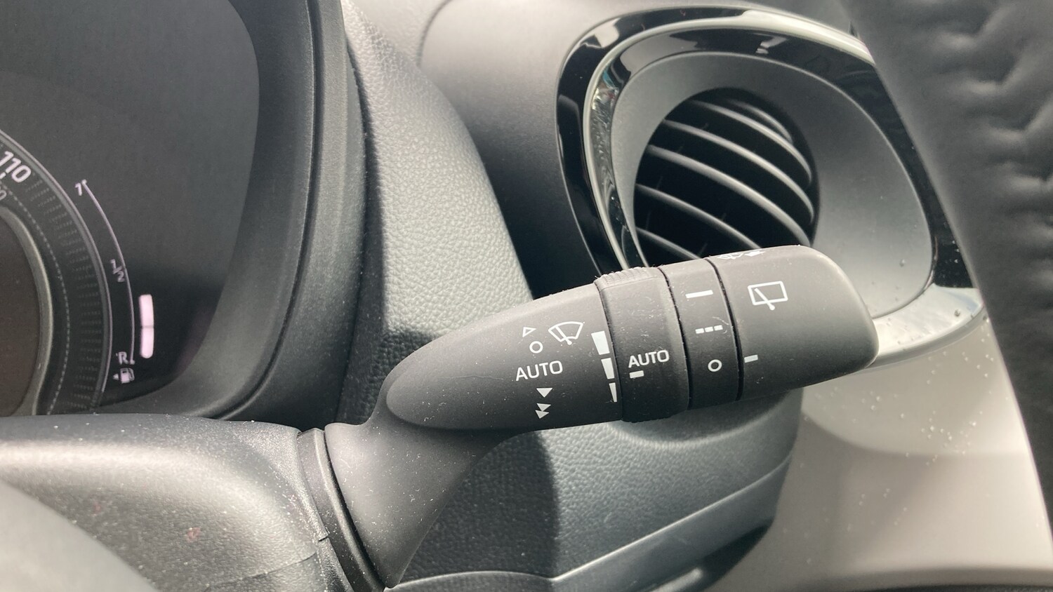 Used Toyota Aygo X 2024 for sale - 77581060: Photo 38