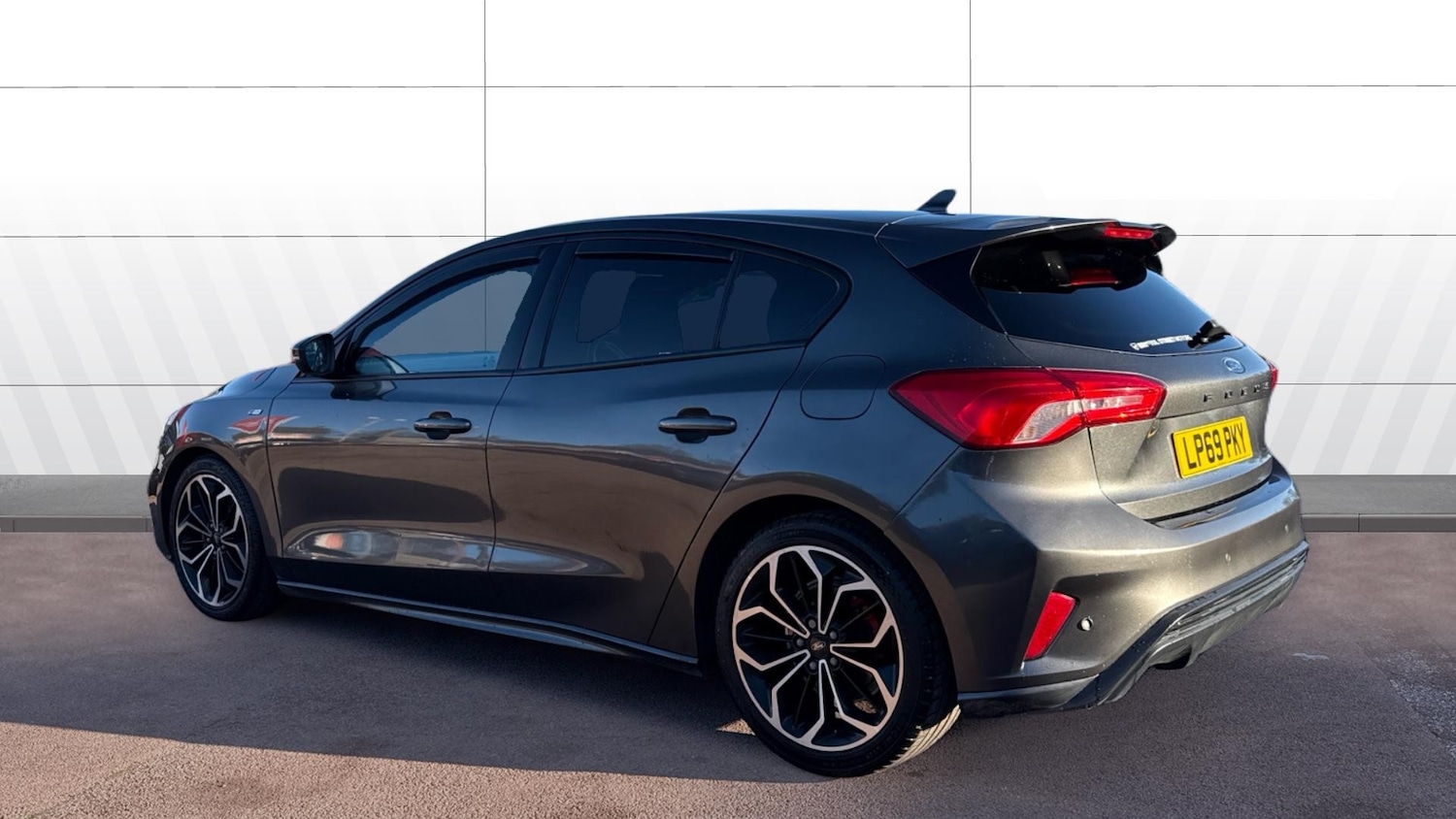 Used Ford Focus 2020 for sale - 77968515: Photo 2