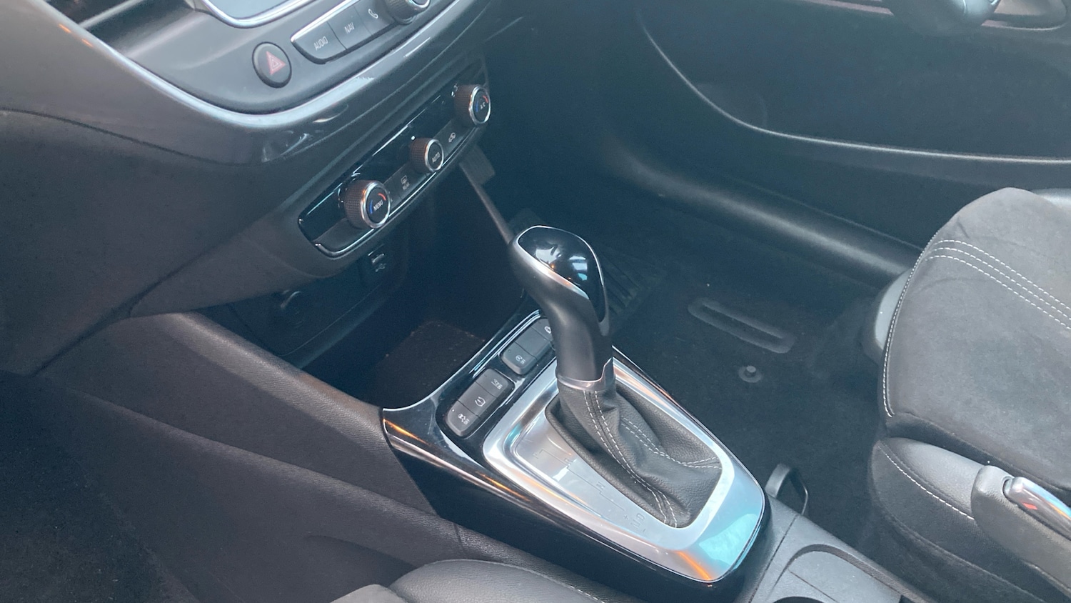 Used Vauxhall Crossland 2022 for sale - 76859672: Photo 13