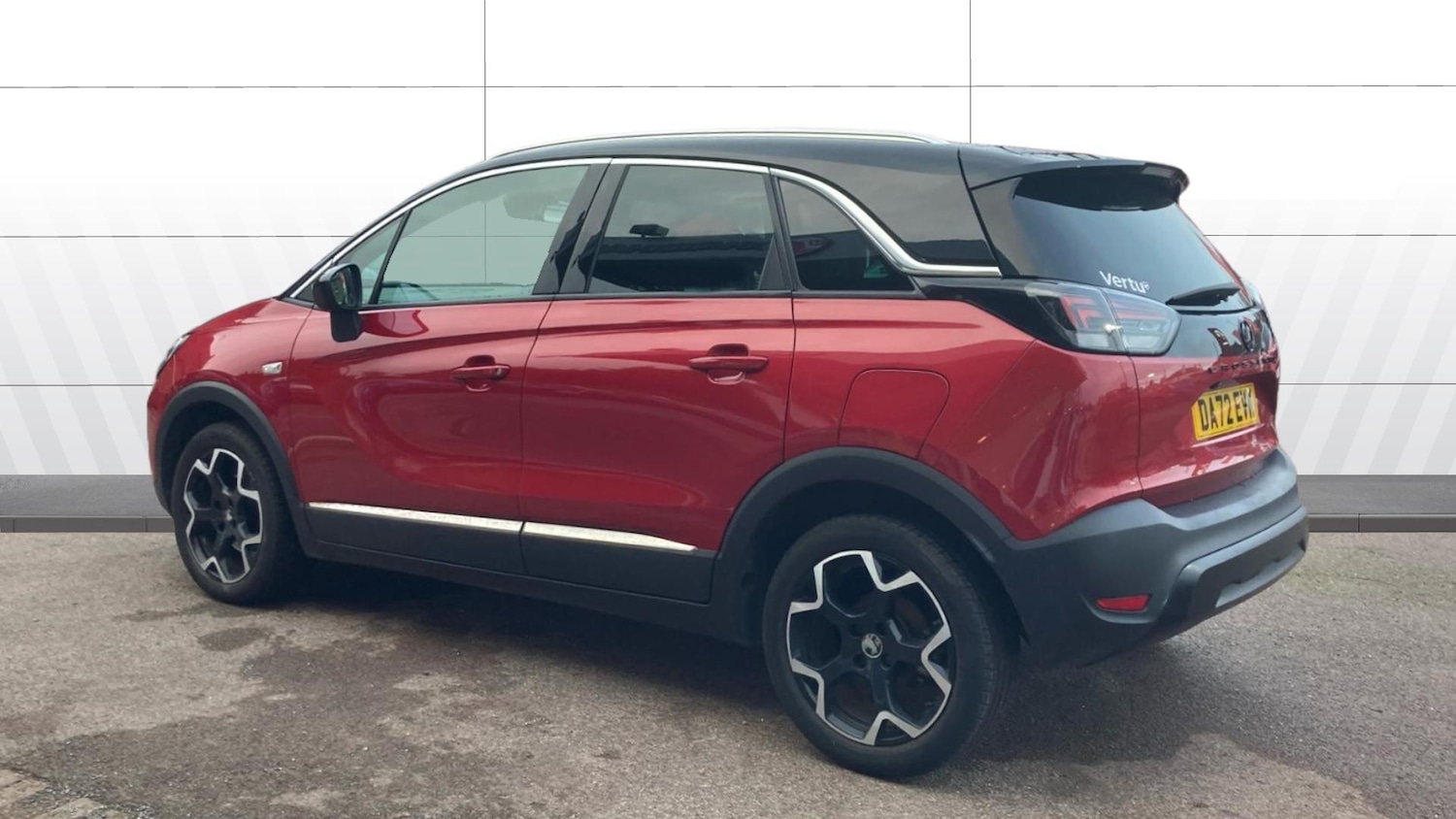 Used Vauxhall Crossland 2022 for sale - 76859672: Photo 2