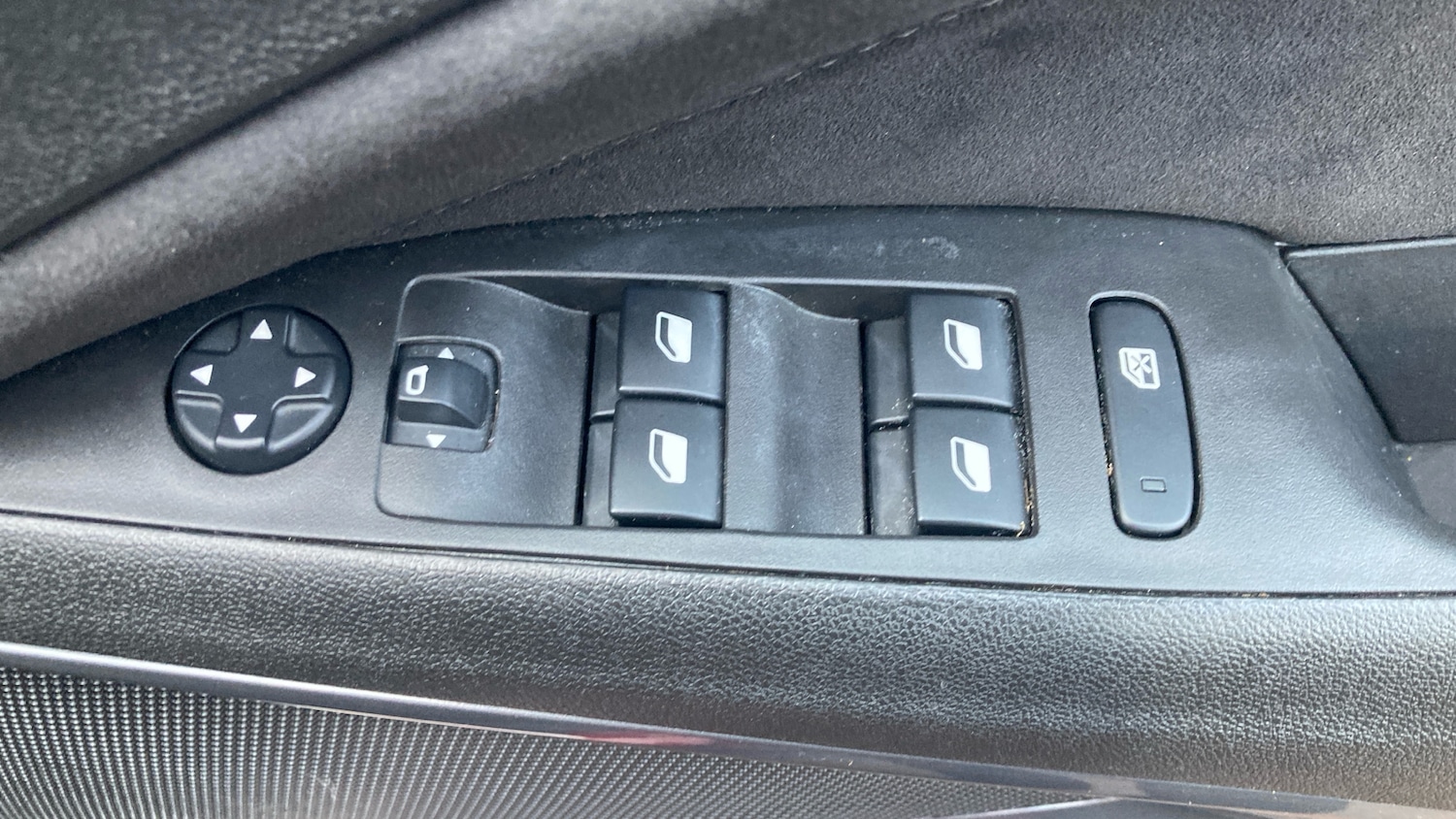 Used Vauxhall Crossland 2022 for sale - 76859672: Photo 22