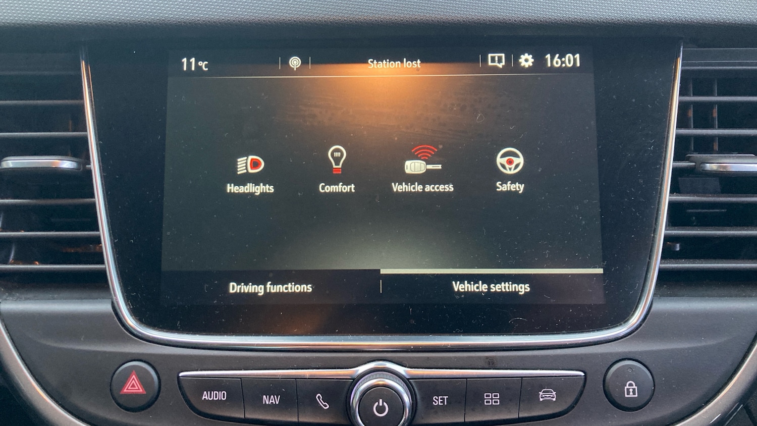 Used Vauxhall Crossland 2022 for sale - 76859672: Photo 35