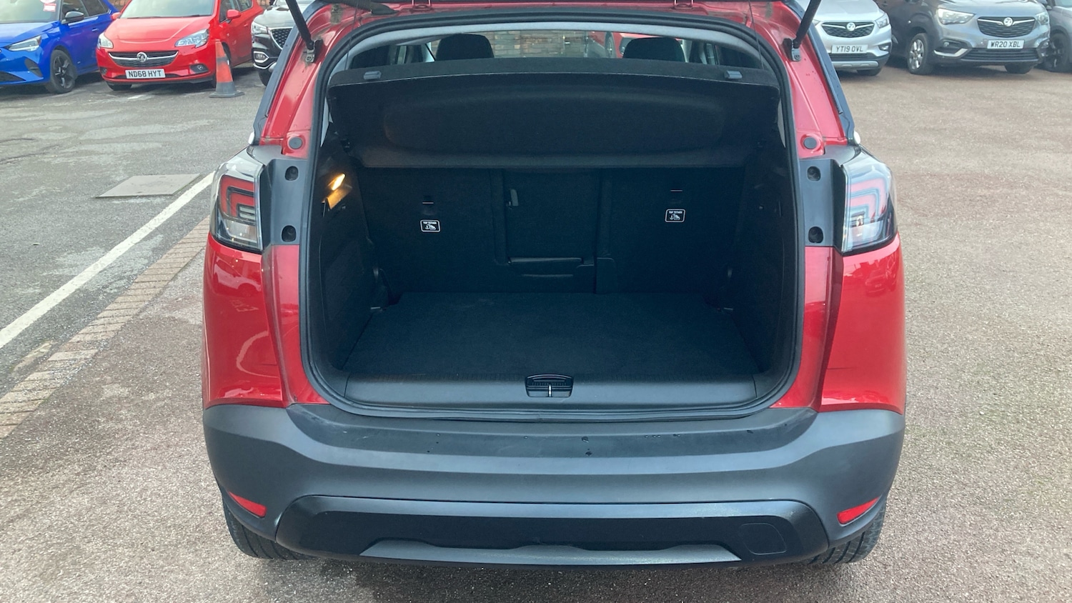 Used Vauxhall Crossland 2022 for sale - 76859672: Photo 4