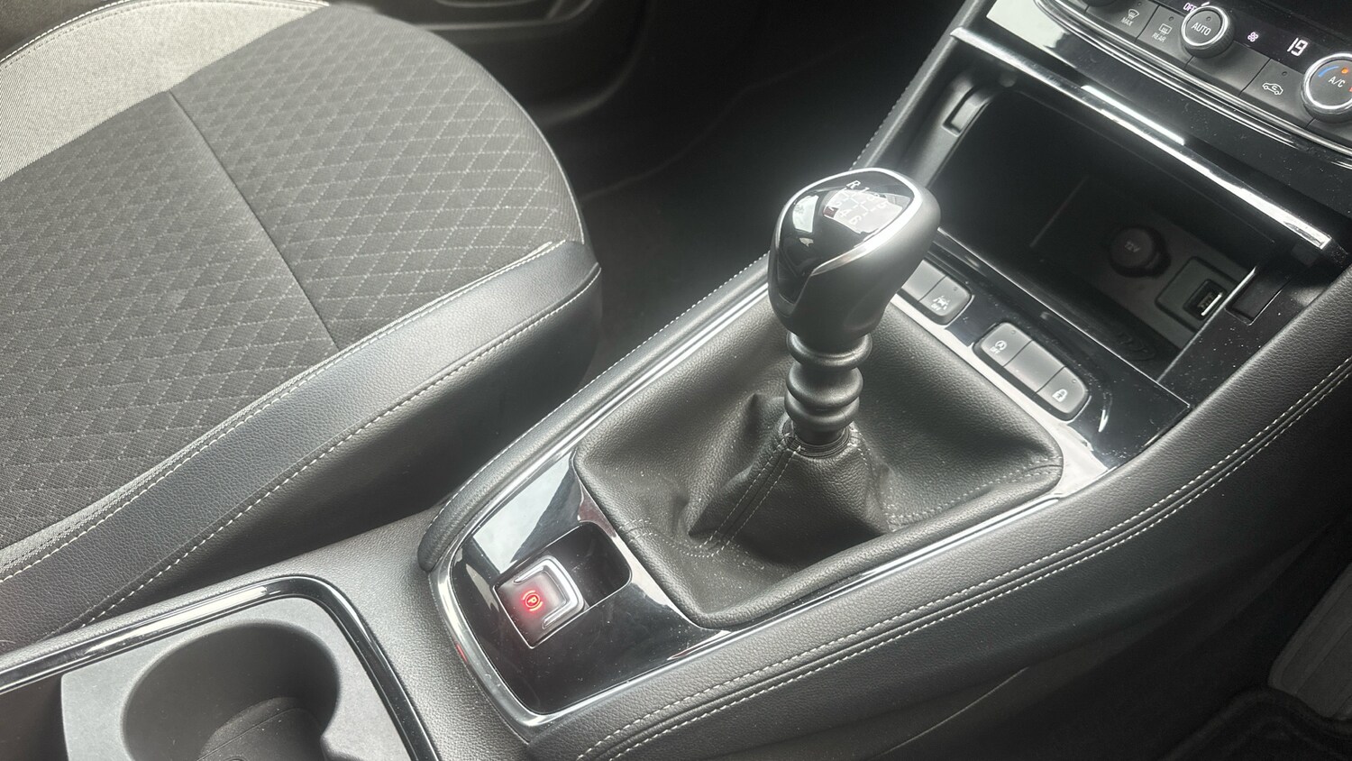 Used Vauxhall Grandland 2022 for sale - 76355437: Photo 32