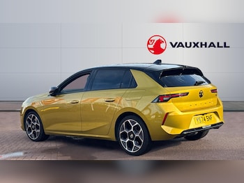 Used Vauxhall Astra 2024 for sale - 76263698: Photo 2
