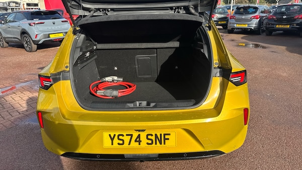 Used Vauxhall Astra 2024 for sale - 76263698: Photo 4