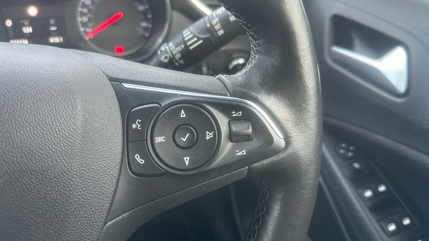 Used Vauxhall Crossland 2022 for sale - 76908450: Photo 23