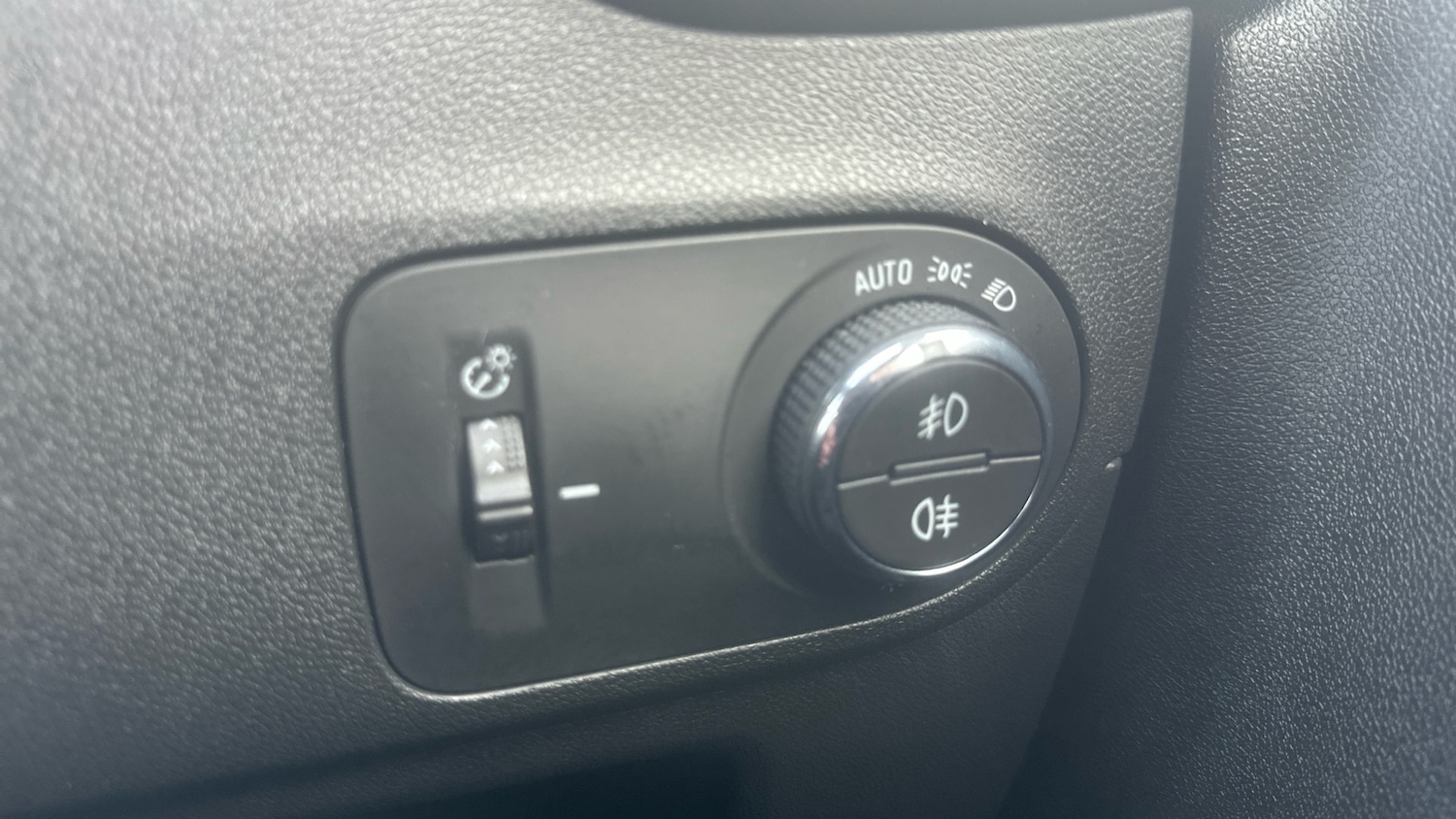 Used Vauxhall Crossland 2022 for sale - 76908450: Photo 27