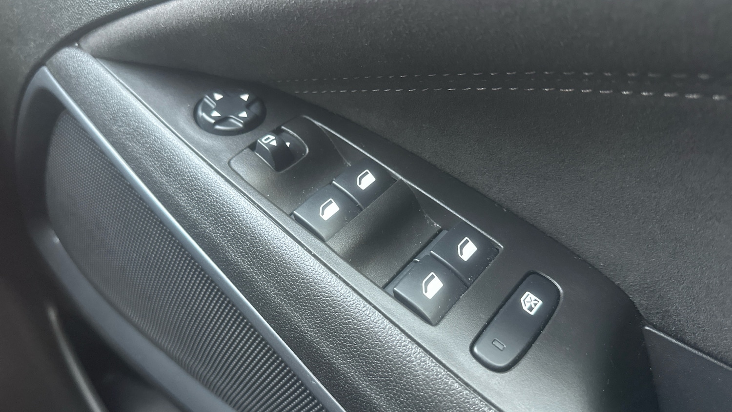 Used Vauxhall Crossland 2022 for sale - 76908450: Photo 28