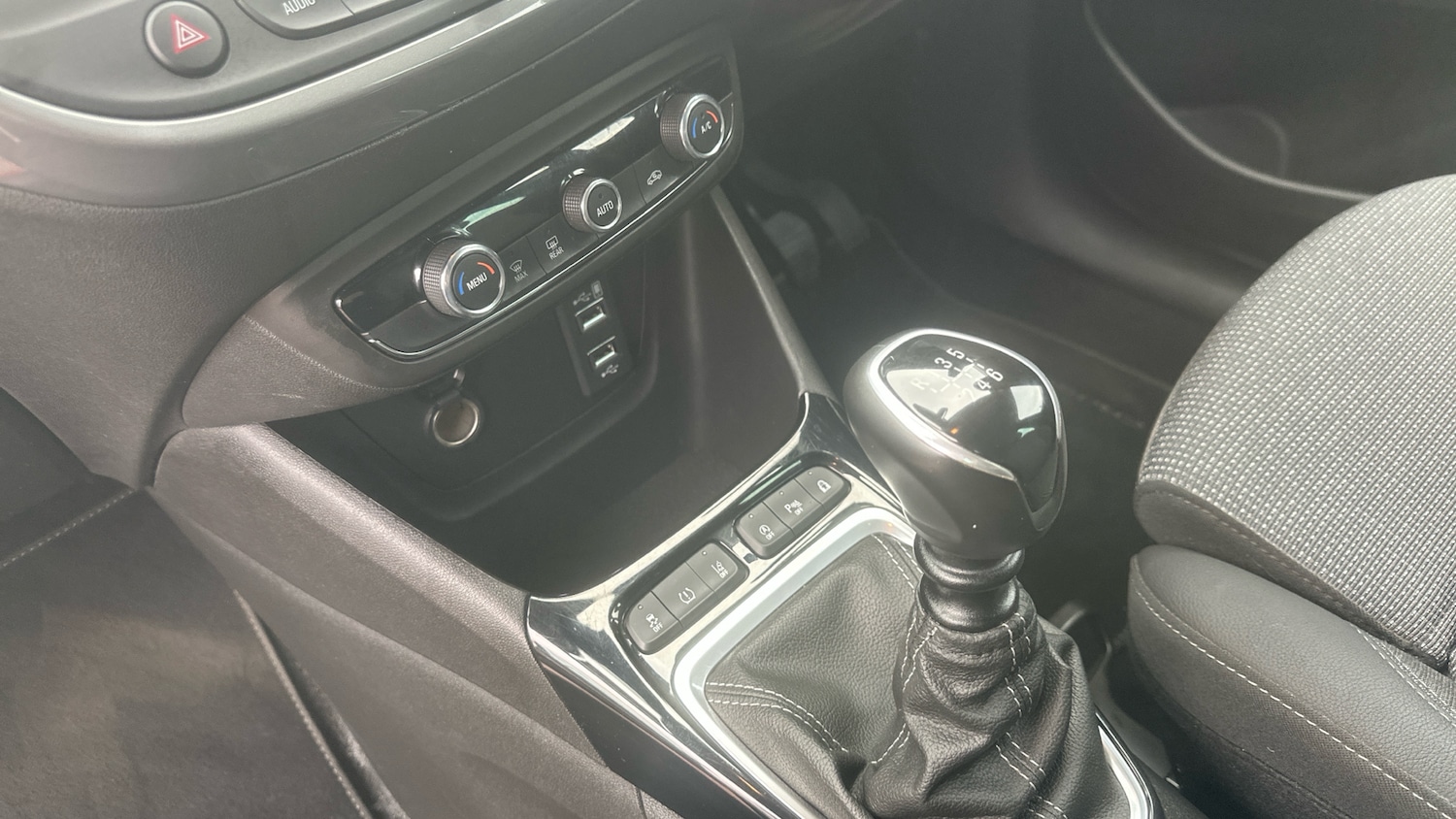 Used Vauxhall Crossland 2022 for sale - 76131184: Photo 13